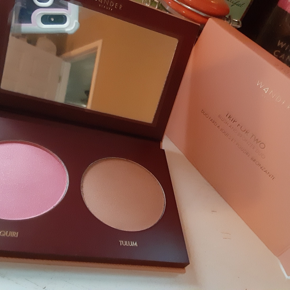 Blush and bronzer duo